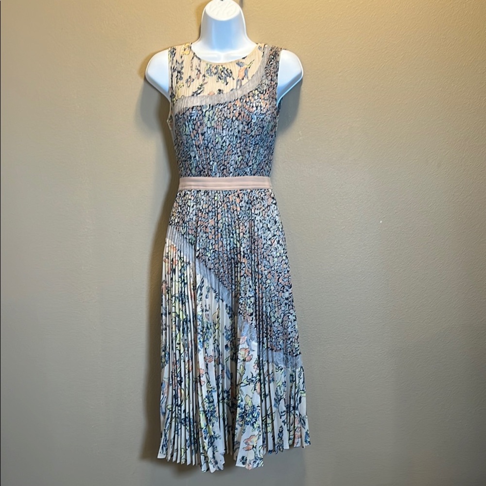 BCBGMaxAzria Women’s Silver, Peach and Blue Pleated Midi Dress SZ XXS - Picture 2 of 14